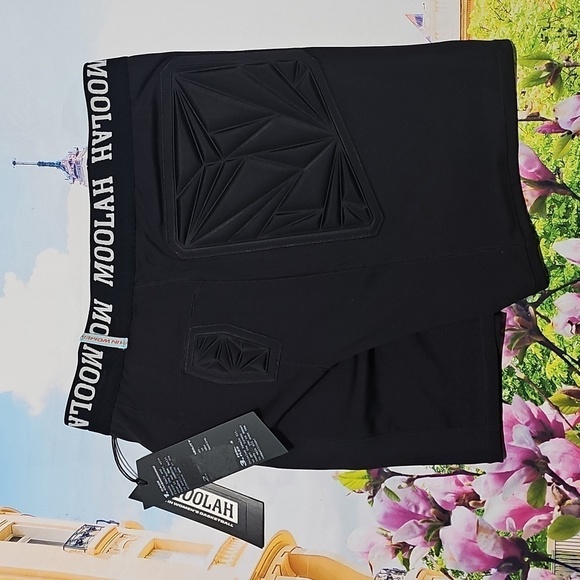 Moolah Workout Set Black Padded Compression Shorts & Top Size Large NWT - Picture 12 of 14